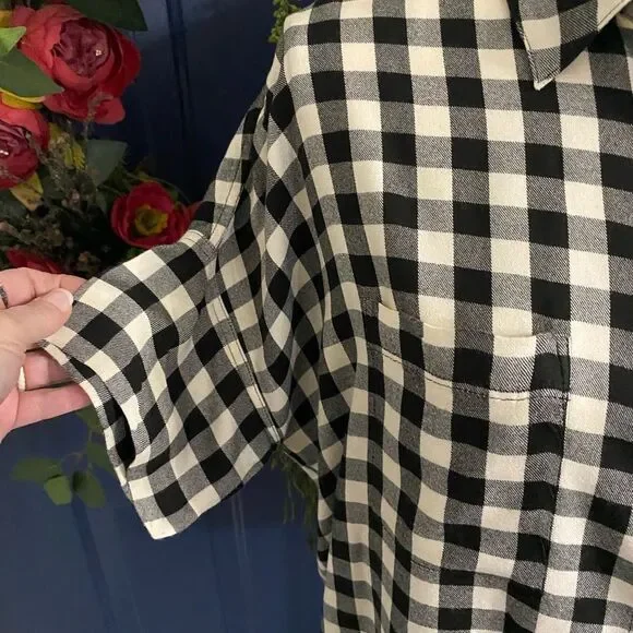 Madewell Short Sleeve Checkered Button front long Shirt Size Medium - Picture 5 of 5